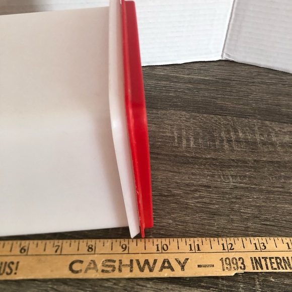 Vtg Tupperware Red and White Premium Plus Crackers Container - Picture 8 of 11